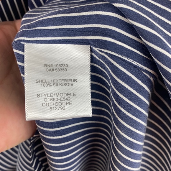 Equipment Femme 100% Silk Blue & White Striped Button Down Blouse Top Preppy - Picture 5 of 7